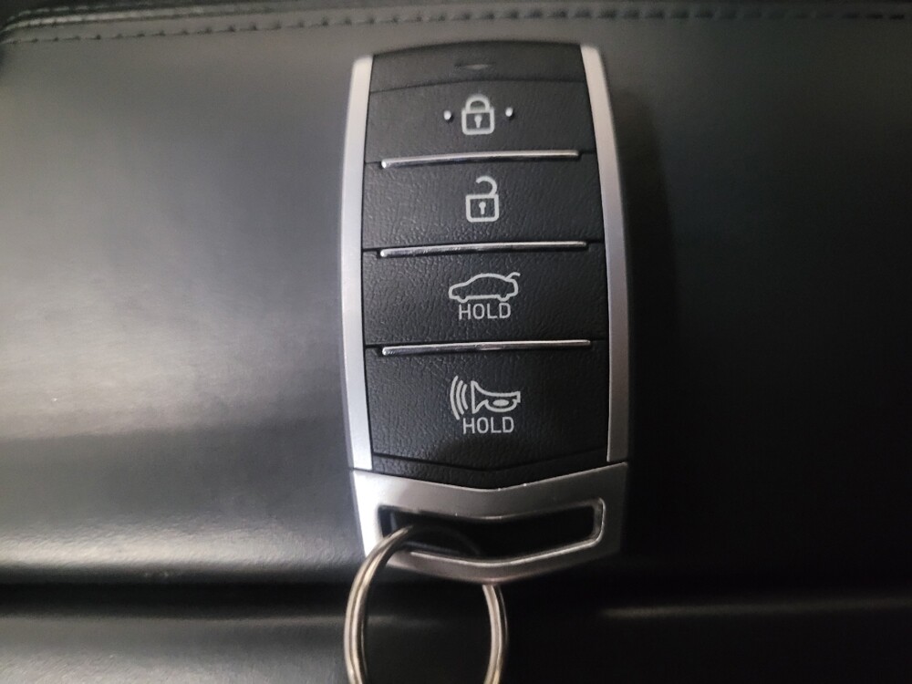 2017 Genesis G80 in Chesapeake, VA 23320 - 18099769 32