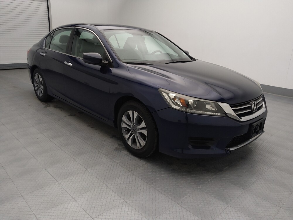 2015 Honda Accord in Gladstone, MO 64118 - 18099775 13