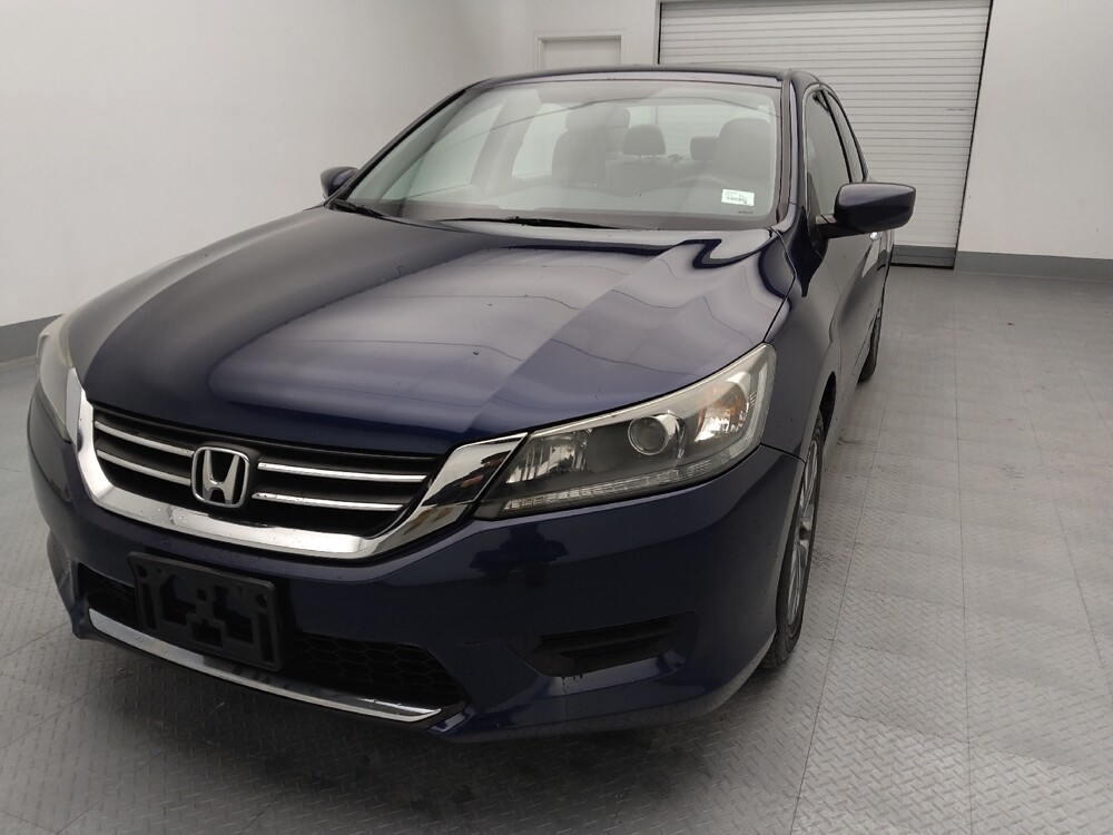 2015 Honda Accord in Gladstone, MO 64118 - 18099775 15