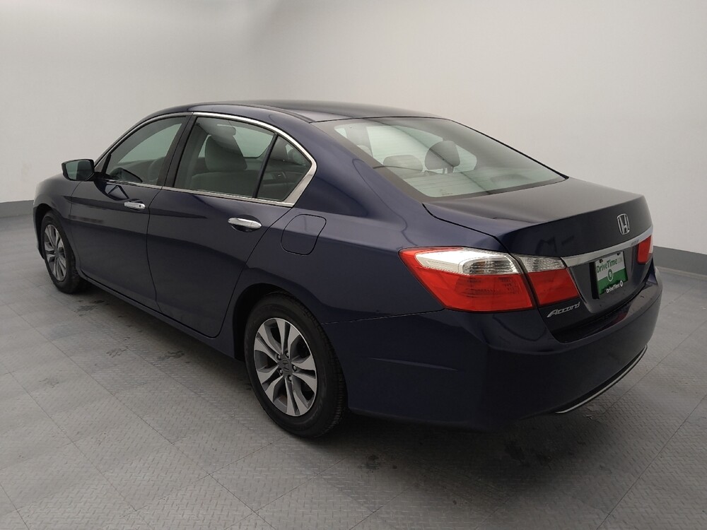 2015 Honda Accord in Gladstone, MO 64118 - 18099775 5