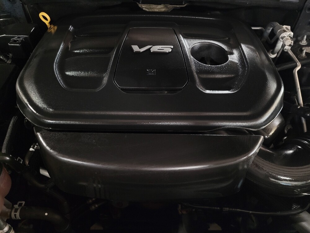 2017 Jeep Grand Cherokee in Mobile, AL 36606 - 18099780 30