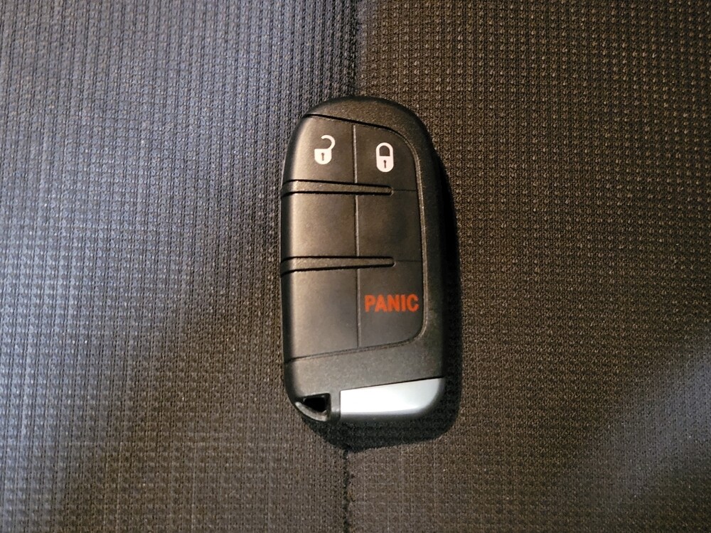 2017 Jeep Grand Cherokee in Mobile, AL 36606 - 18099780 32