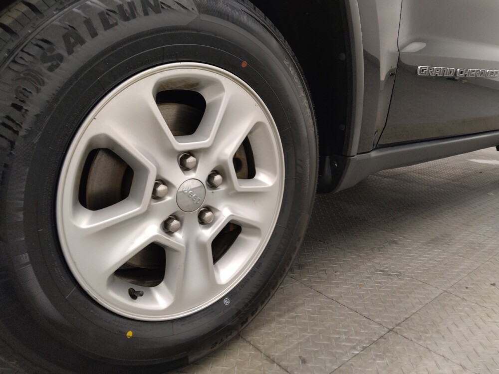 2017 Jeep Grand Cherokee in Mobile, AL 36606 - 18099780 31