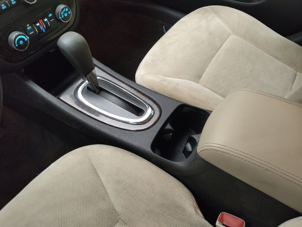 2015 Chevrolet Impala in Mobile, AL 36606 - 18099782 26