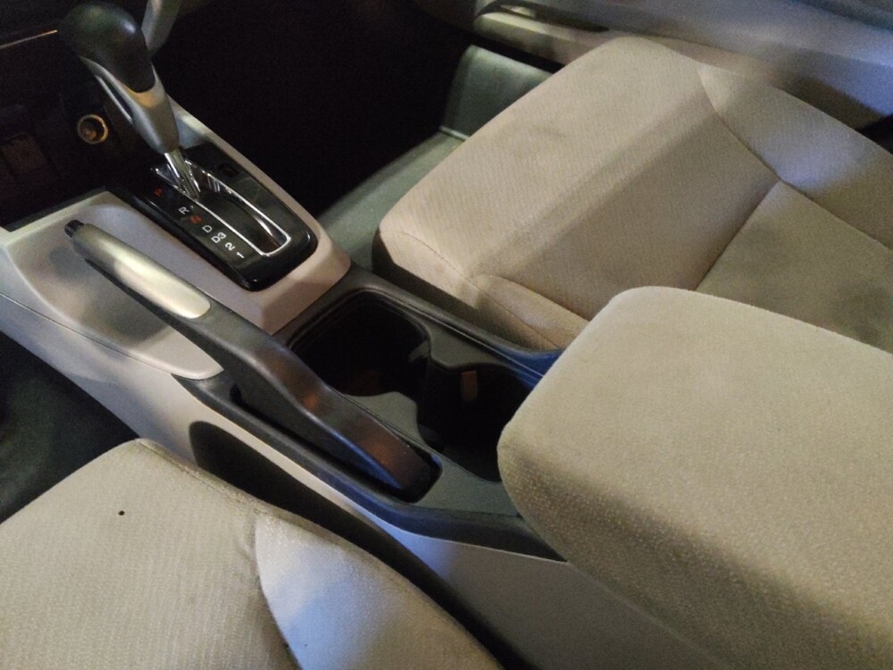 2013 Honda Civic in Jacksonville, FL 32225 - 18099787 26