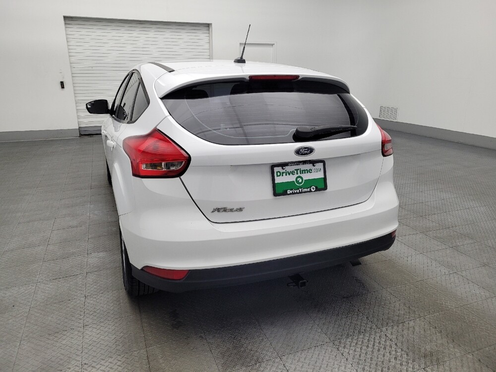 2017 Ford Focus in Gainesville, FL 32609 - 18099788 6