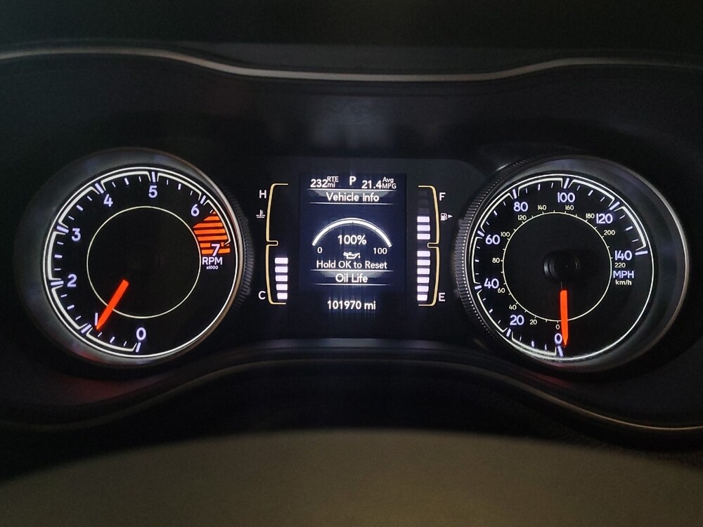 2020 Jeep Cherokee in Jacksonville, FL 32210 - 18099798 23