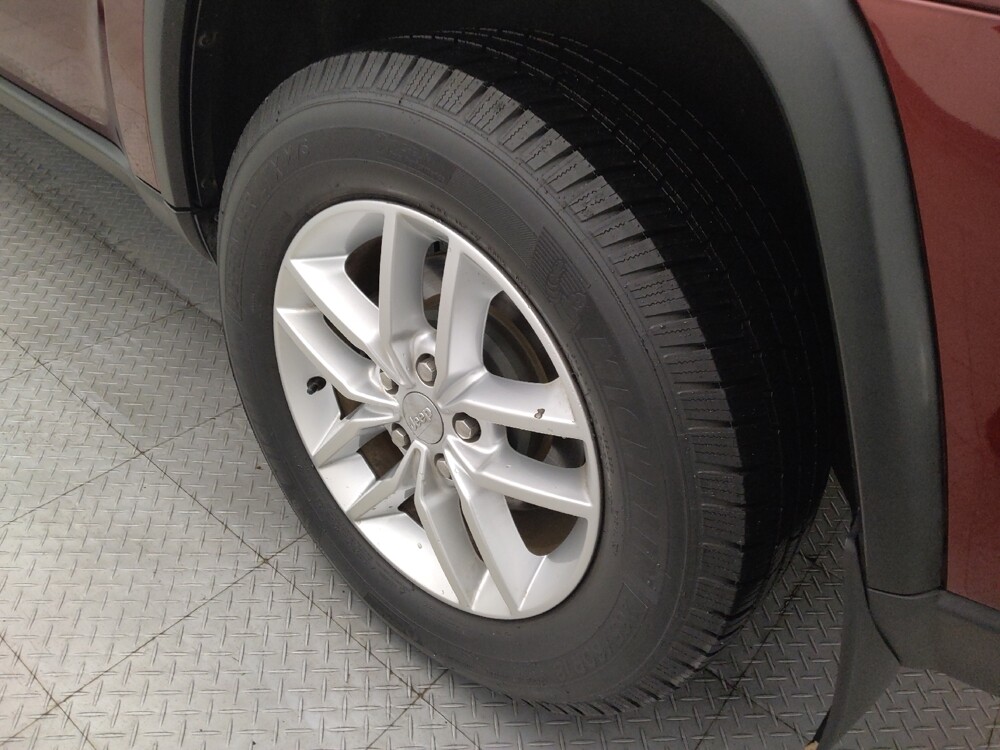 2017 Jeep Grand Cherokee in Houston, TX 77074 - 18099804 31