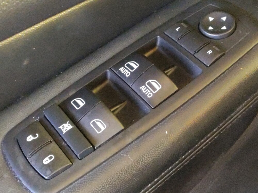 2017 Jeep Grand Cherokee in Houston, TX 77074 - 18099804 27