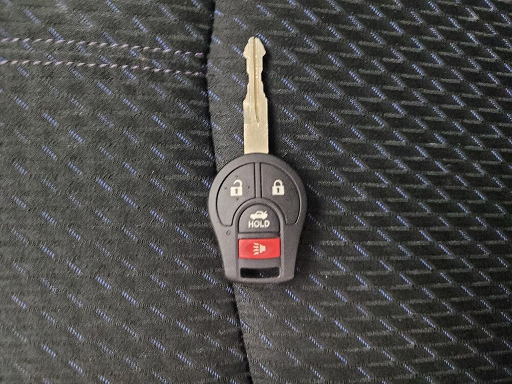 2013 Nissan Sentra in Taylor, MI 48180 - 18099808 32