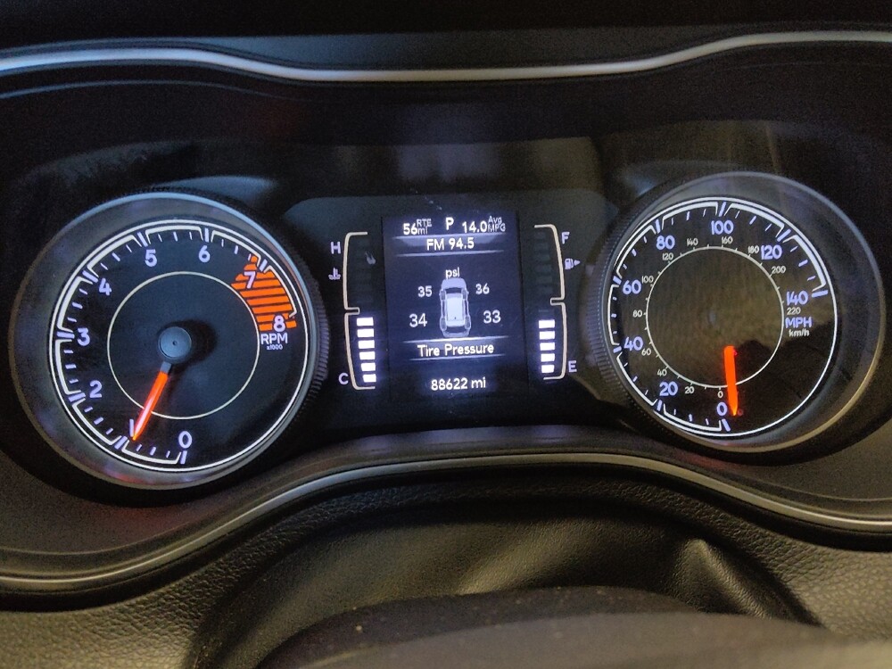 2019 Jeep Cherokee in Baton Rouge, LA 70816 - 18099811 23