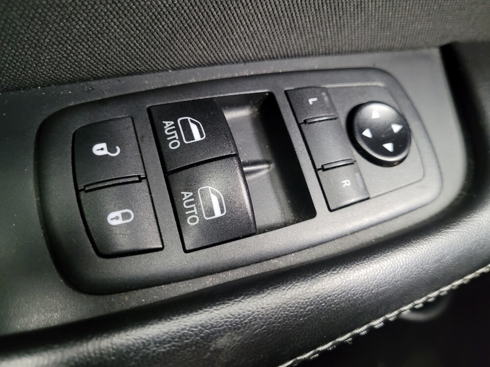 2019 Dodge Challenger in Las Vegas, NV 89102 - 18099823 27