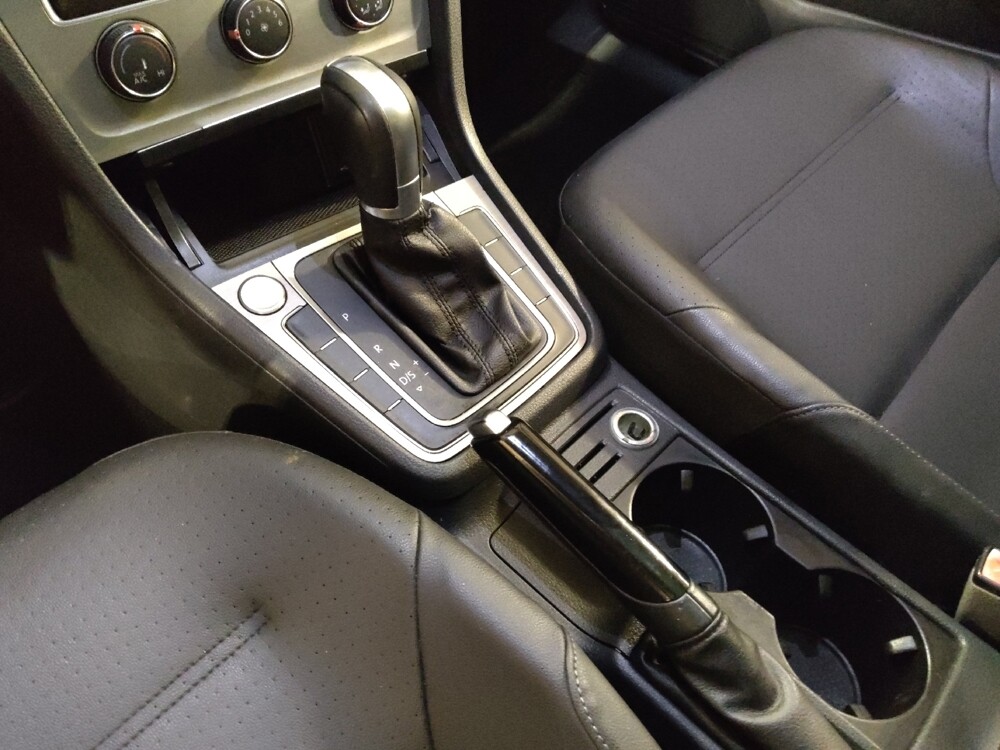 2016 Volkswagen Golf in Gainesville, FL 32609 - 18099827 26