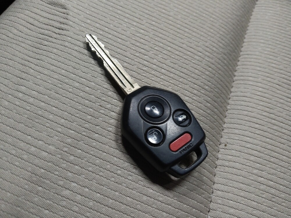 2015 Subaru Legacy in Glendale, AZ 85301 - 18099835 32