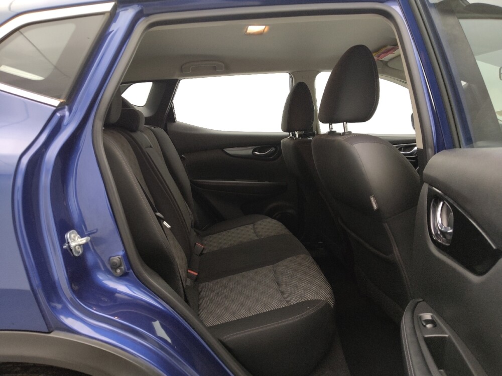 2017 Nissan Rogue Sport in Gladstone, MO 64118 - 18099838 19