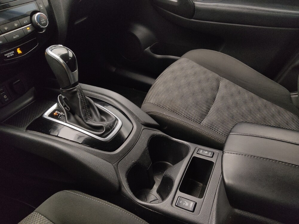 2017 Nissan Rogue Sport in Gladstone, MO 64118 - 18099838 26