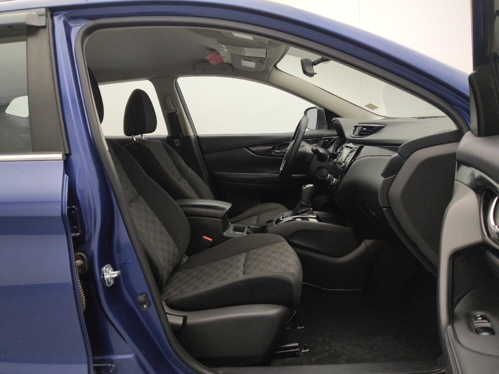 2017 Nissan Rogue Sport in Gladstone, MO 64118 - 18099838 21