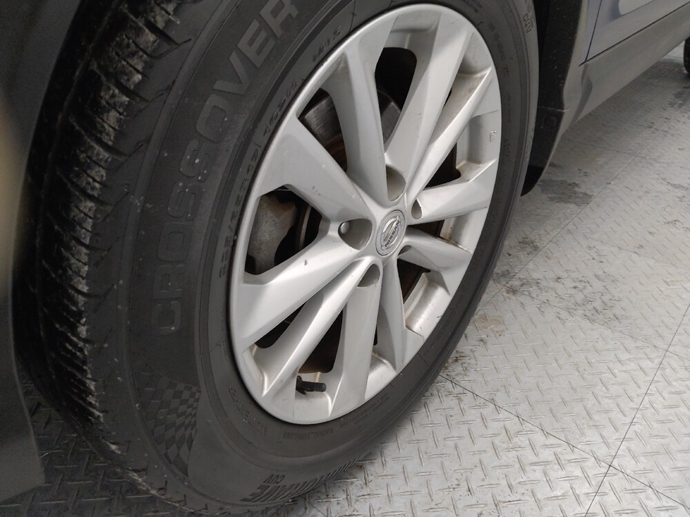 2017 Nissan Rogue Sport in Gladstone, MO 64118 - 18099838 31