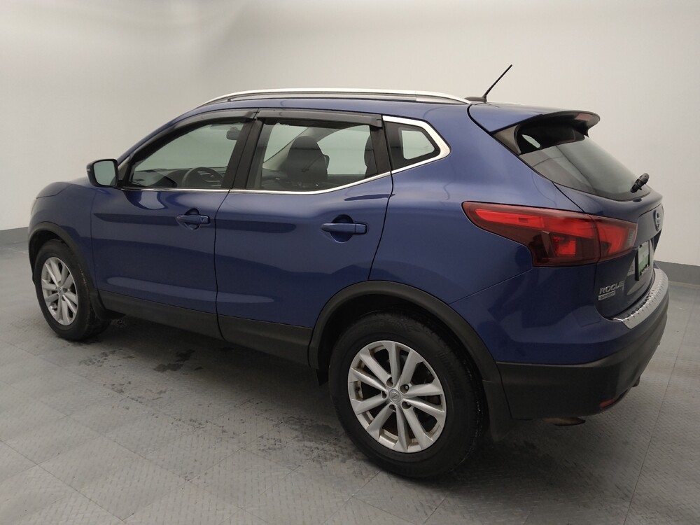 2017 Nissan Rogue Sport in Gladstone, MO 64118 - 18099838 3