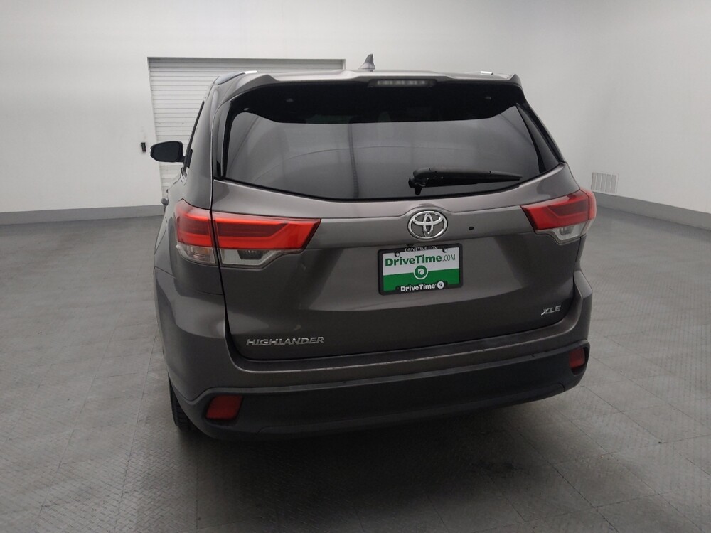 2019 Toyota Highlander in Jacksonville, FL 32225 - 18099842 6