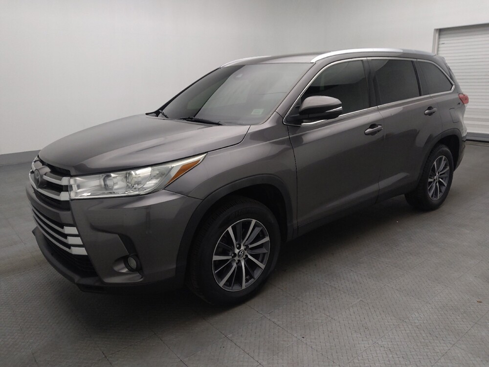 2019 Toyota Highlander in Jacksonville, FL 32225 - 18099842 2