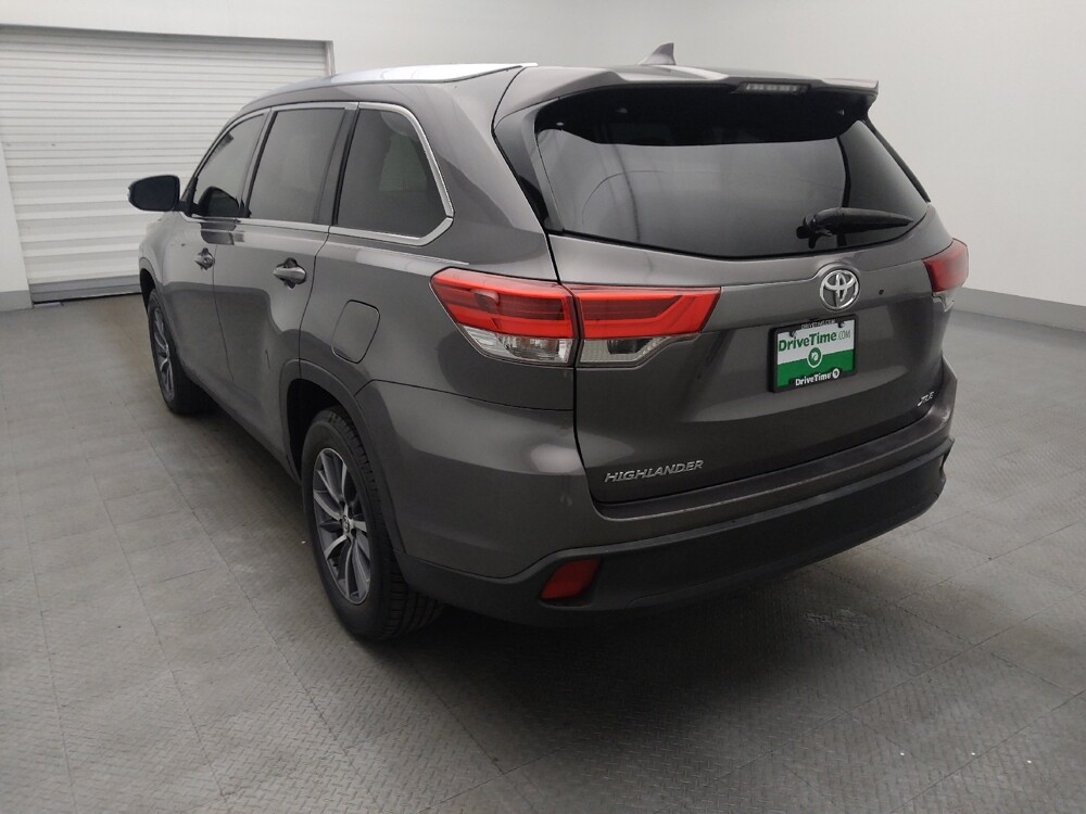 2019 Toyota Highlander in Jacksonville, FL 32225 - 18099842 5