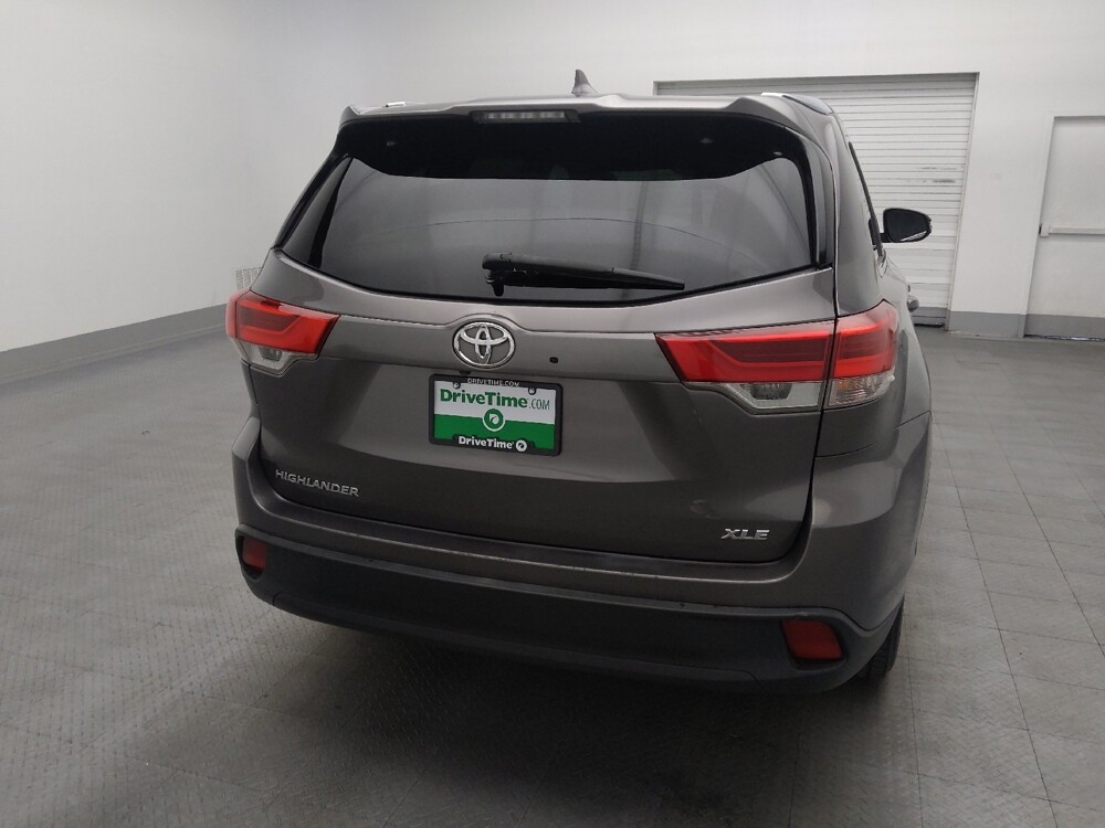 2019 Toyota Highlander in Jacksonville, FL 32225 - 18099842 7