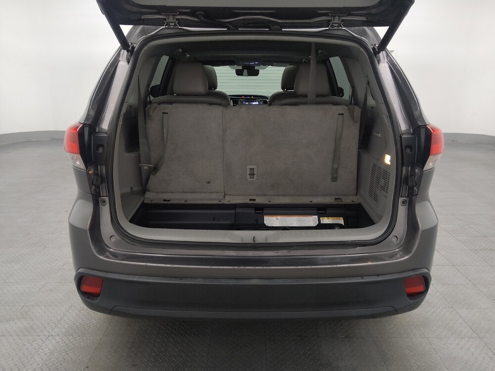 2019 Toyota Highlander in Jacksonville, FL 32225 - 18099842 29