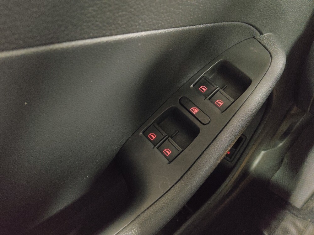 2018 Volkswagen Jetta in Conyers, GA 30094 - 18099848 27