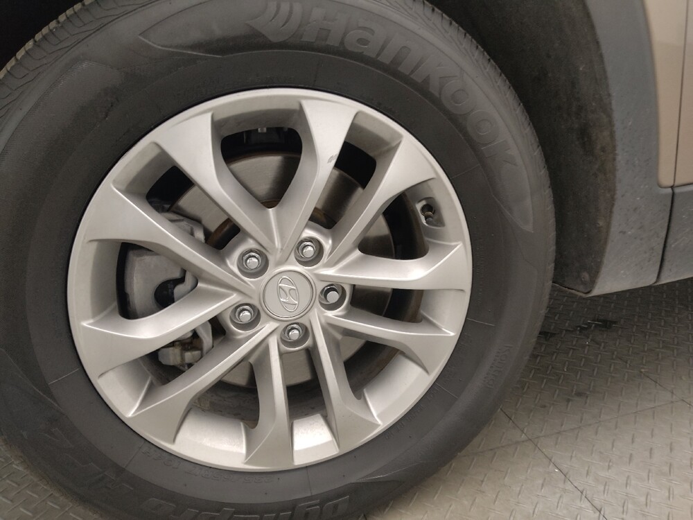 2019 Hyundai Santa Fe in Jacksonville, FL 32225 - 18099860 31