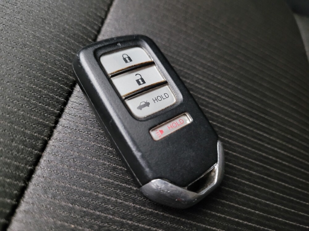 2020 Honda Accord in Phoenix, AZ 85022 - 18099864 32