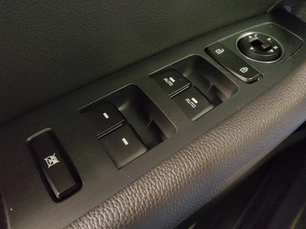 2018 Hyundai Sonata in Phoenix, AZ 85022 - 18099866 27