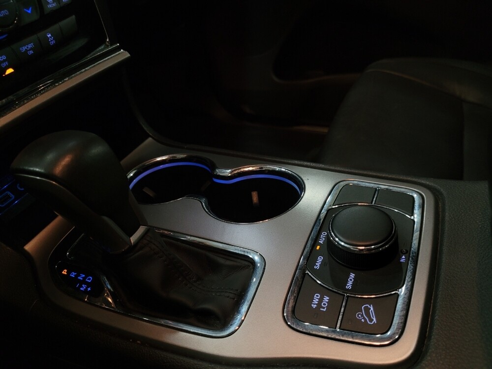 2020 Jeep Grand Cherokee in Pittsburgh, PA 15236 - 18099870 26