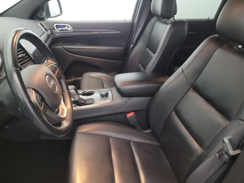 2020 Jeep Grand Cherokee in Pittsburgh, PA 15236 - 18099870 17