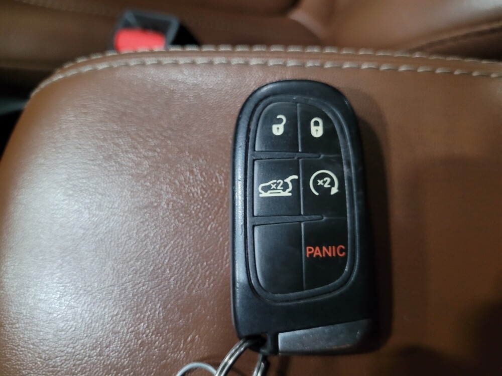 2019 Jeep Cherokee in Allentown, PA 18103 - 18099872 32