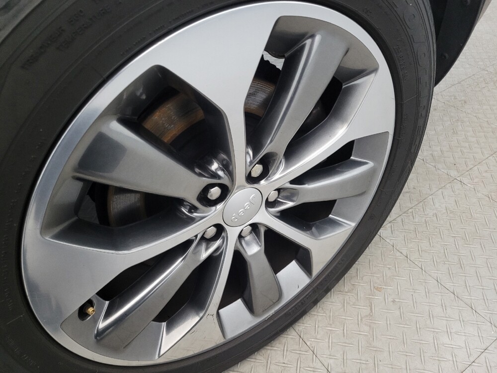 2019 Jeep Cherokee in Allentown, PA 18103 - 18099872 31