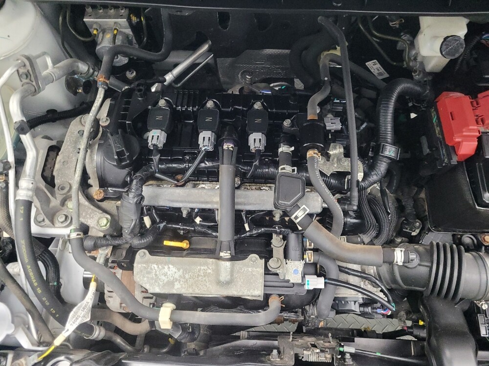 2021 Nissan Kicks in Indianapolis, IN 46222 - 18099880 30