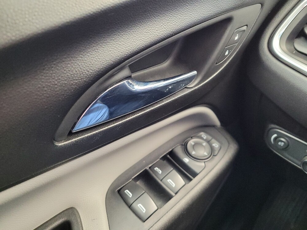 2019 Chevrolet Equinox in Columbus, OH 43228 - 18099886 27