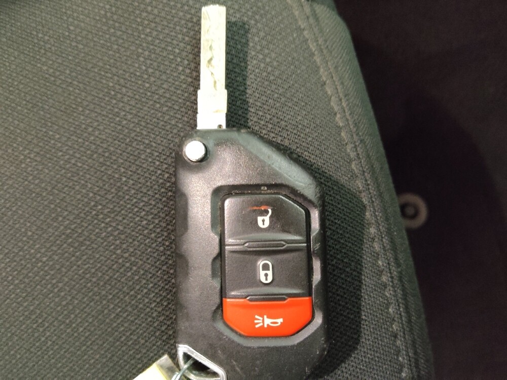 2020 Jeep Wrangler in Lombard, IL 60148 - 18099887 32