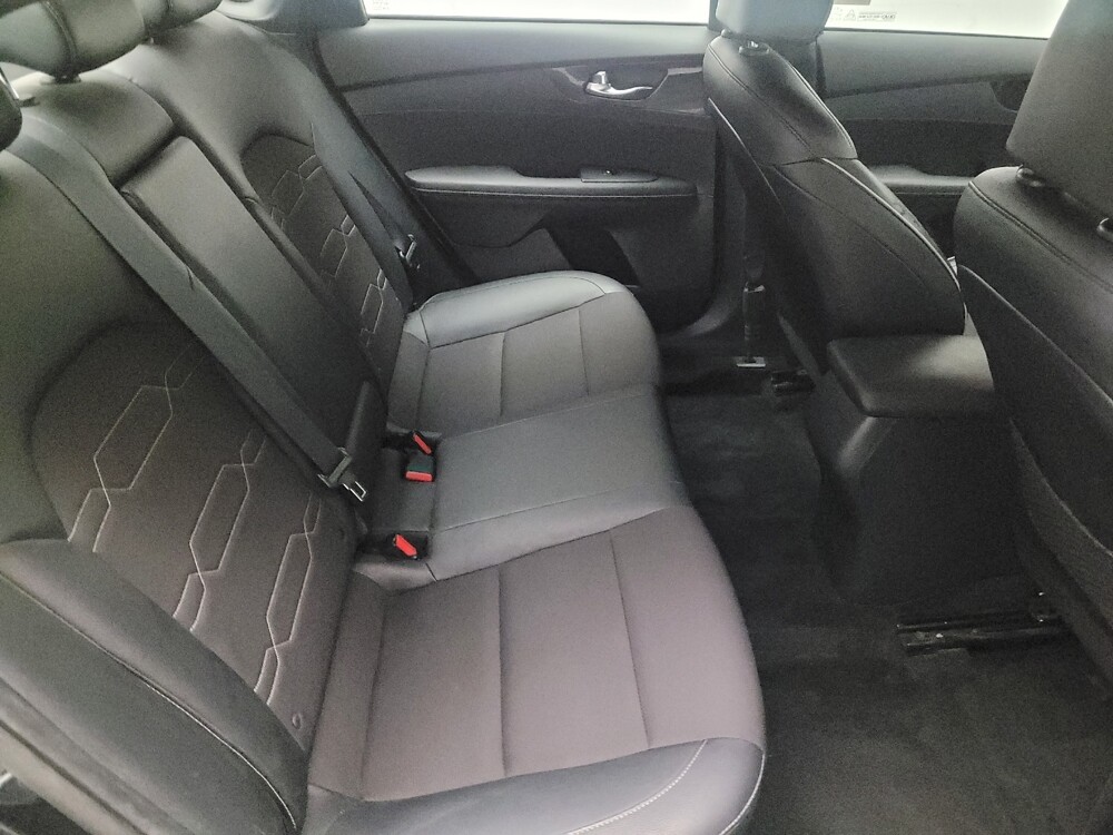 2020 Kia Forte in Fresno, CA 93726 - 18099888 19