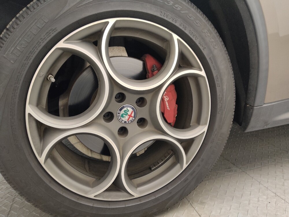 2019 Alfa Romeo Stelvio in Savannah, GA 31419 - 18099894 31