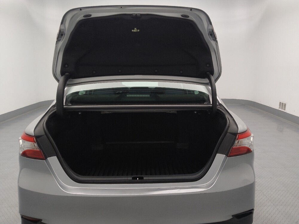 2019 Toyota Camry in Gladstone, MO 64118 - 18099895 29