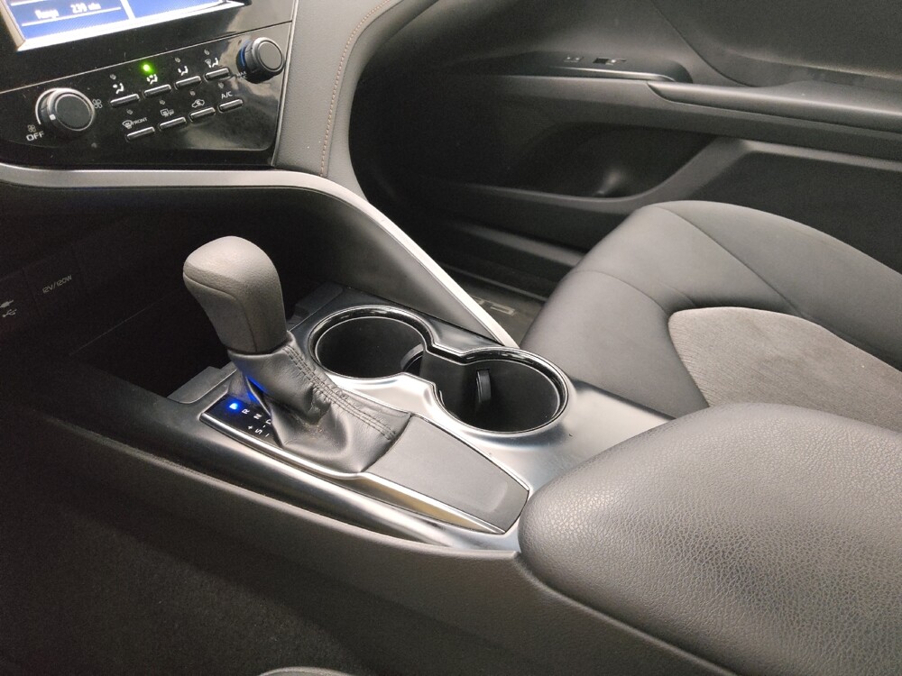 2019 Toyota Camry in Gladstone, MO 64118 - 18099895 26