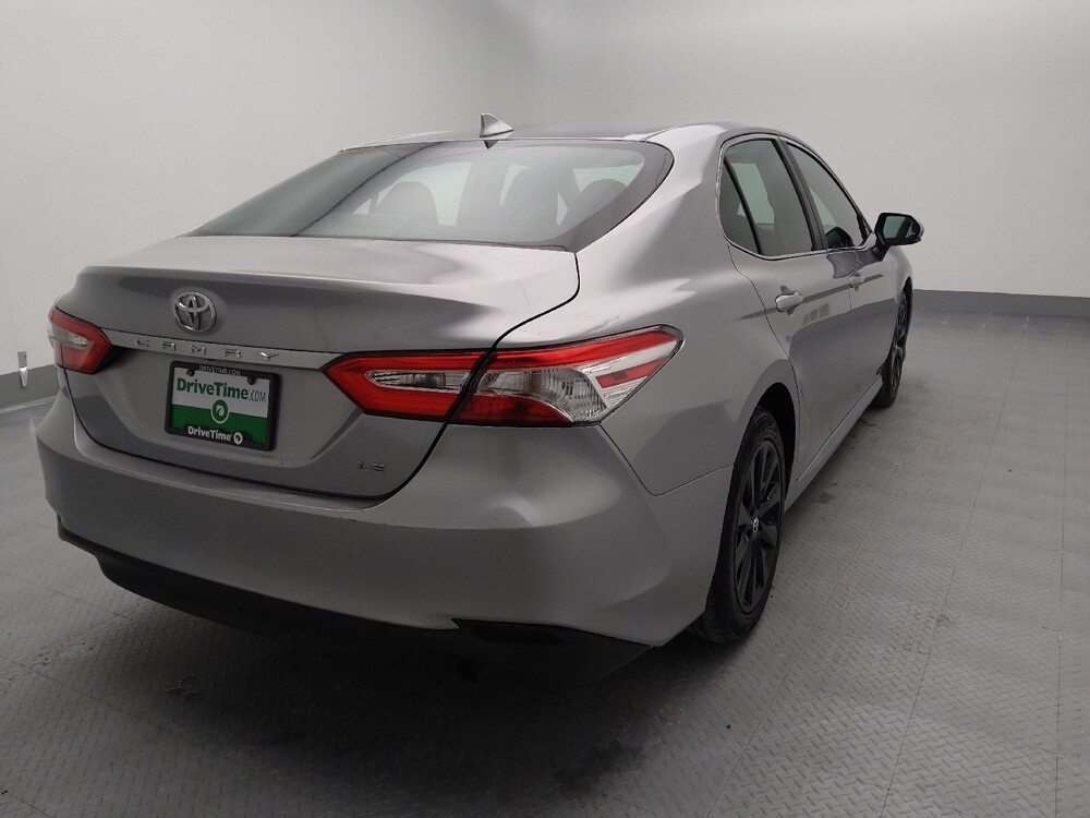 2019 Toyota Camry in Gladstone, MO 64118 - 18099895 7