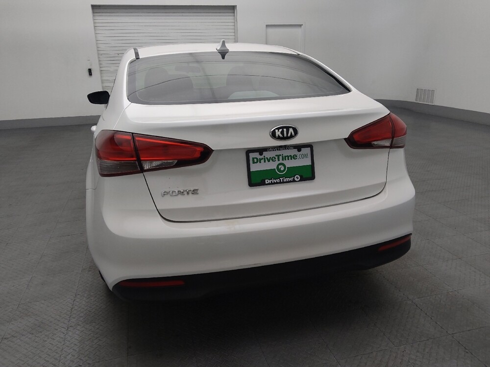 2017 Kia Forte in Sanford, FL 32773 - 18099896 6