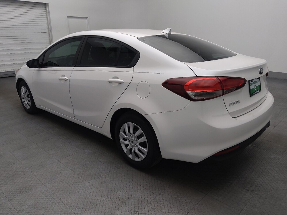 2017 Kia Forte in Sanford, FL 32773 - 18099896 3