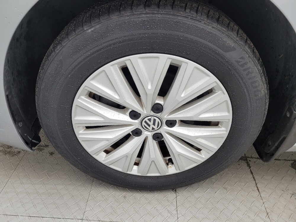 2019 Volkswagen Jetta in Winston-Salem, NC 27103 - 18099899 31