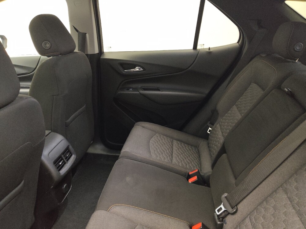 2018 Chevrolet Equinox in Midlothian, IL 60445 - 18099900 18