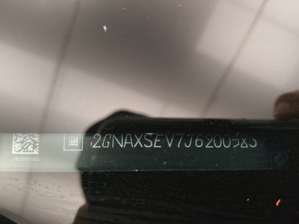 2018 Chevrolet Equinox in Midlothian, IL 60445 - 18099900 33