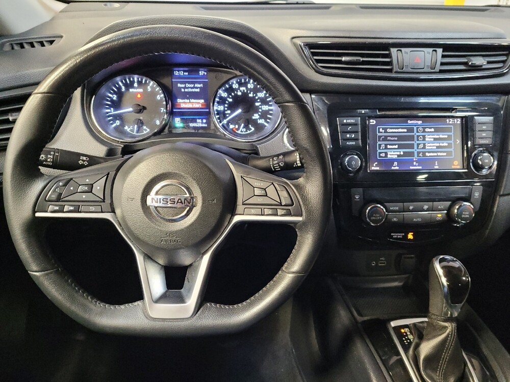 2019 Nissan Rogue in Montclair, CA 91763 - 18099901 22